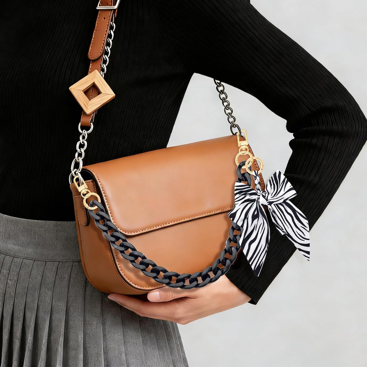 TUCEWP Black Purse Chain Strap 17.9 Inch Chunky Acrylic Bag Handle Shoulder Strap Replacement with Zebra Stripe Print Bow Bag Charms Vintage Handbag Decoration Chain Bag Accessories Charms for Women